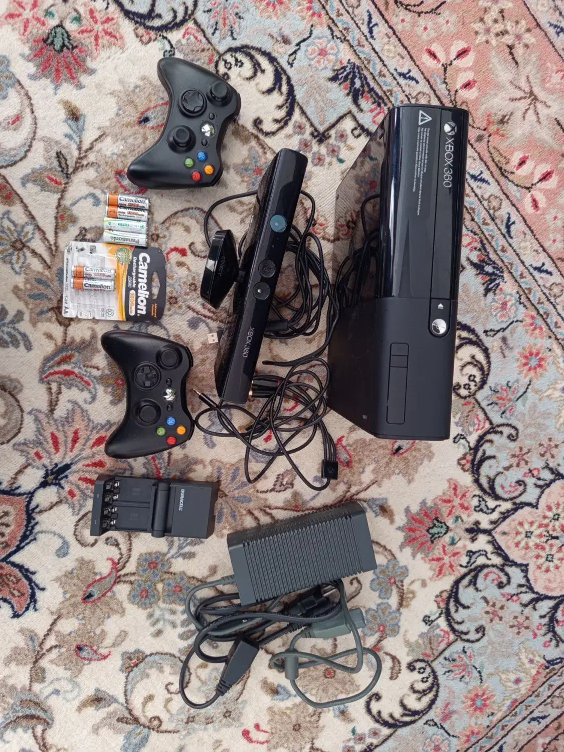 ایکس باکس سوپر اسلیم به همراه کینکت و دو دسته|کنسول، بازی ویدئویی و آنلاین|تهران, نارمک|دیوار