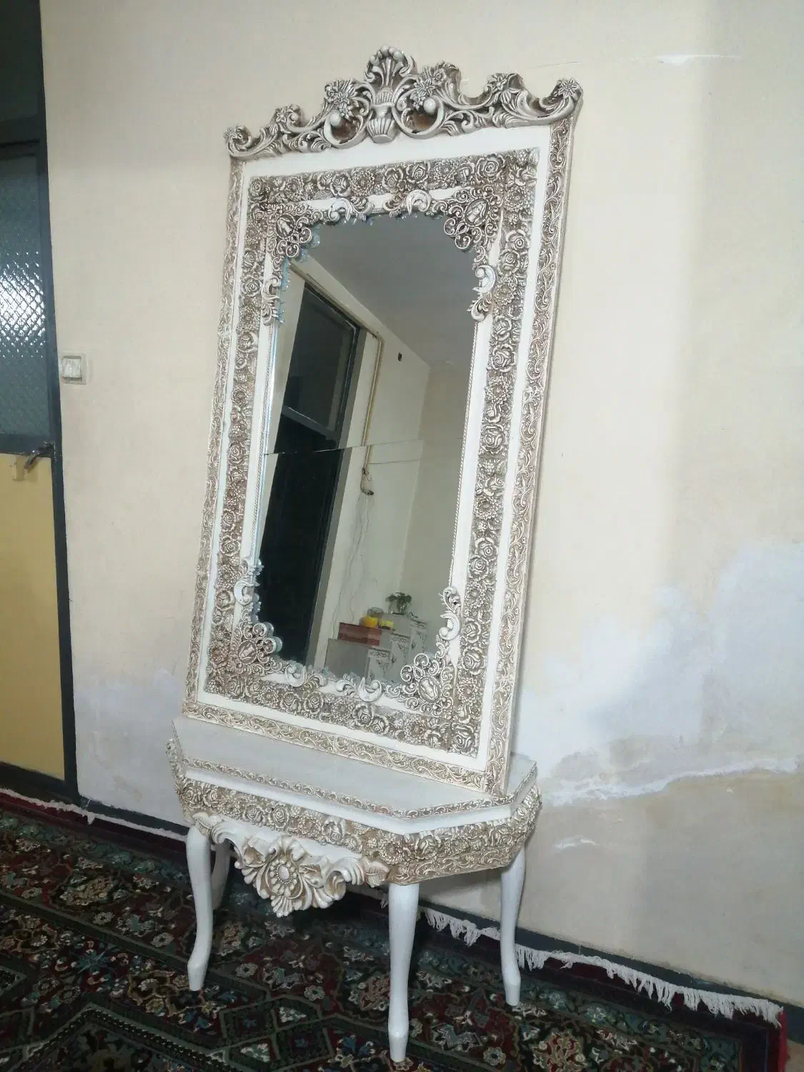 آینه و کنسول و بوفه رایگان|بوفه، ویترین، کنسول|نورآباد, |دیوار