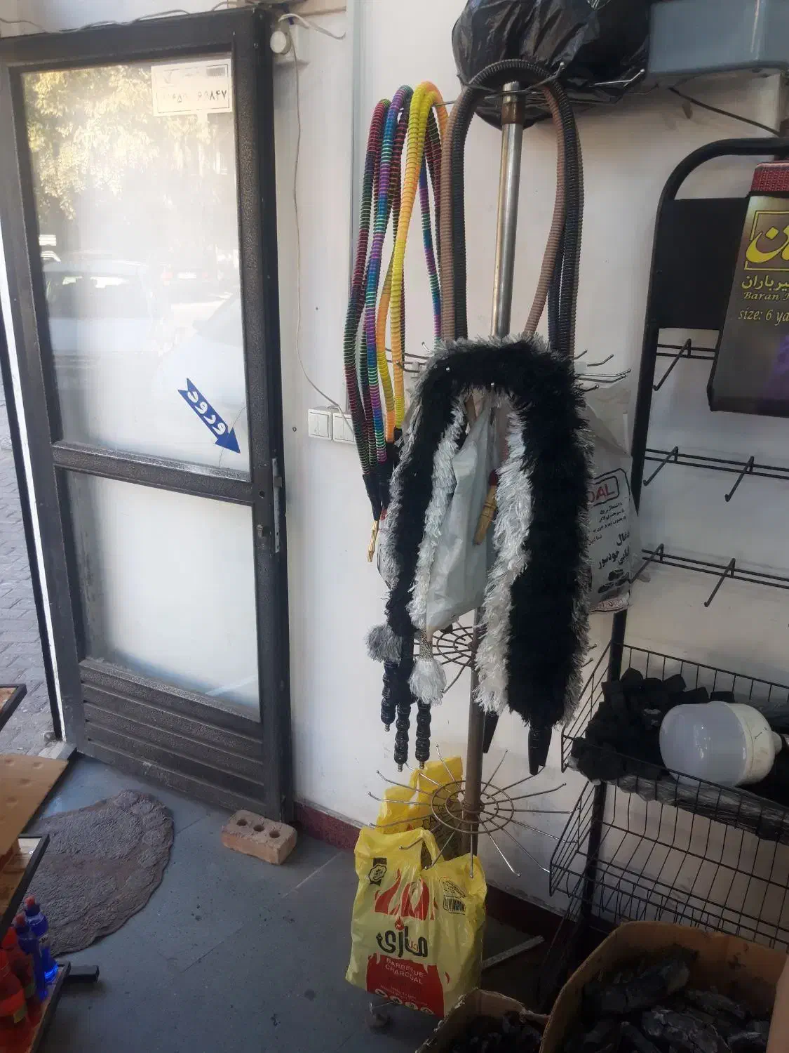 قفسه زغال  قفسه ویترین جدا شونده طبقه ای|کتابخانه، شلف، قفسه‌های دیواری|تبریز, |دیوار