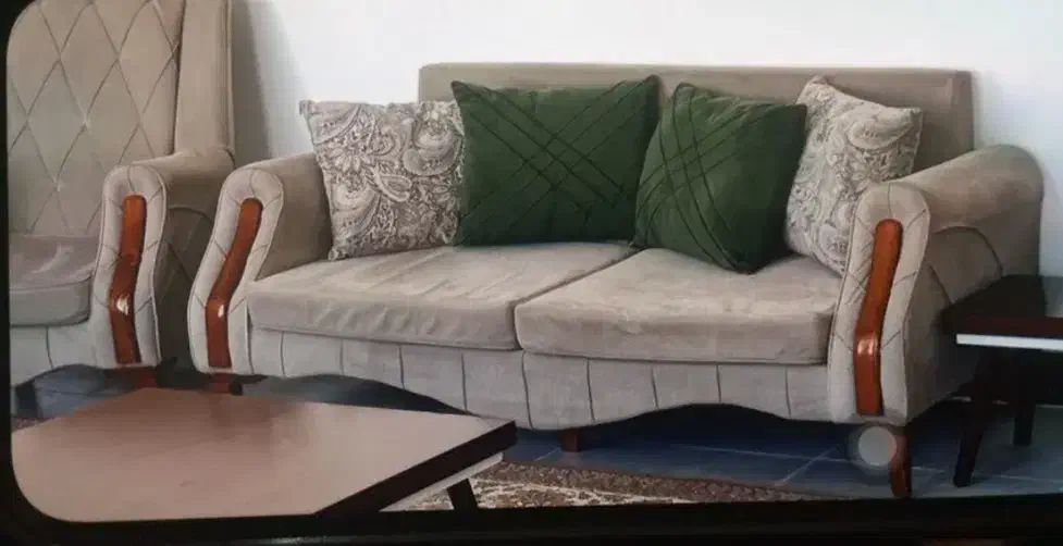 مبل هفت نفره در حد نو نو|مبلمان خانگی و میز عسلی|جوادآباد, |دیوار