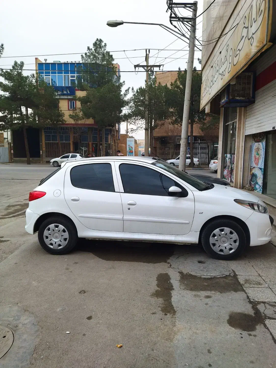 207مدل 402|خودرو سواری و وانت|شاهین‌شهر, گرگاب|دیوار