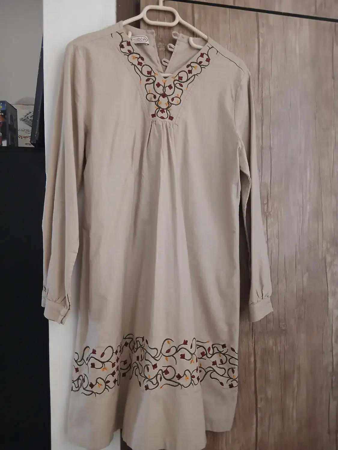 لباس زنانه|لباس|مشهد, هنرور|دیوار