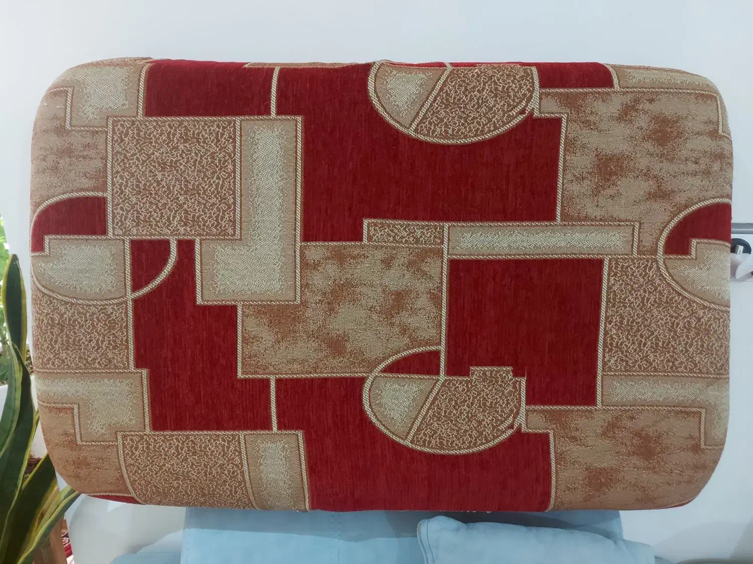 پشتی ابری|پشتی|اهواز, کمپلو جنوبی|دیوار