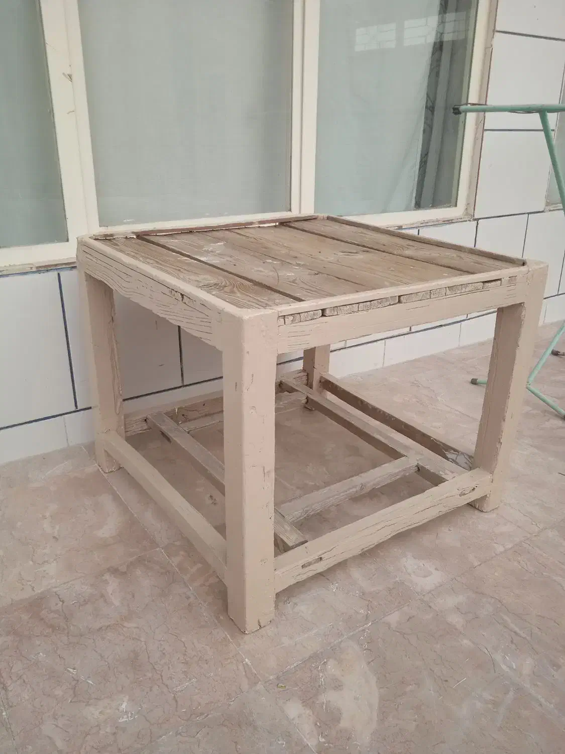 چوب کرسی قدیمی|صندلی و نیمکت|خمینیشهر, |دیوار