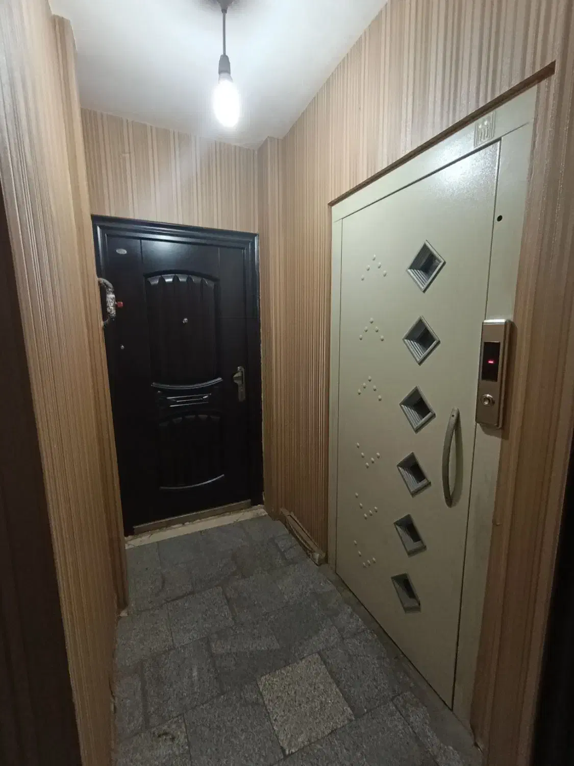 آپارتمان ۲خوابه دونبش پر نور|فروش آپارتمان|مشهد, شفا|دیوار