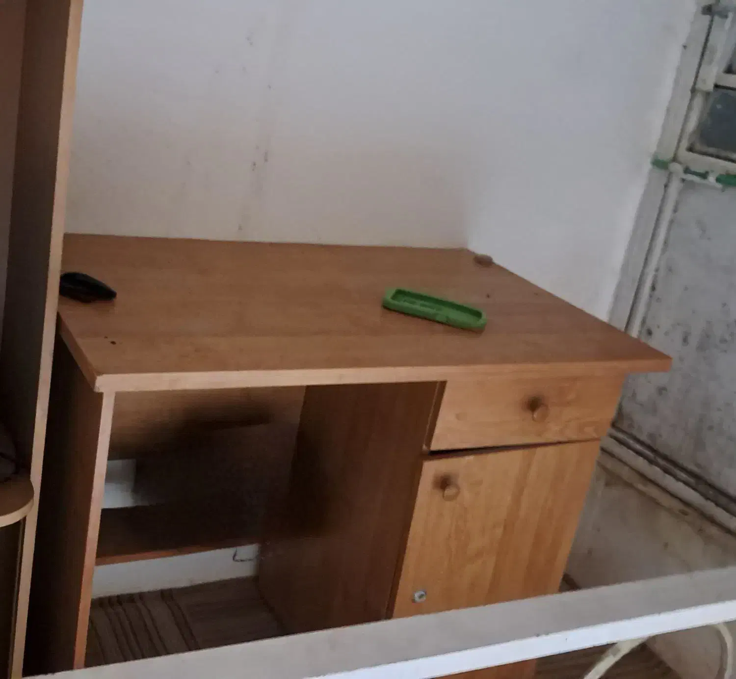 میز کامپیوتر|میز تحریر و کامپیوتر|چناران, |دیوار