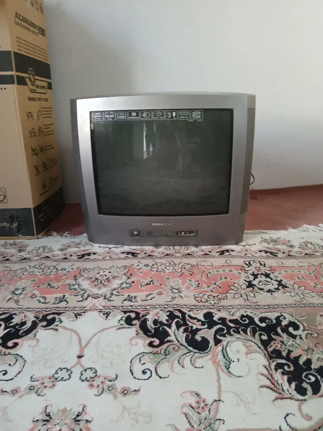 تلویزیون ۲۱ اینچ سالم|تلویزیون و پروژکتور|نیشابور, خط کاشمر|دیوار