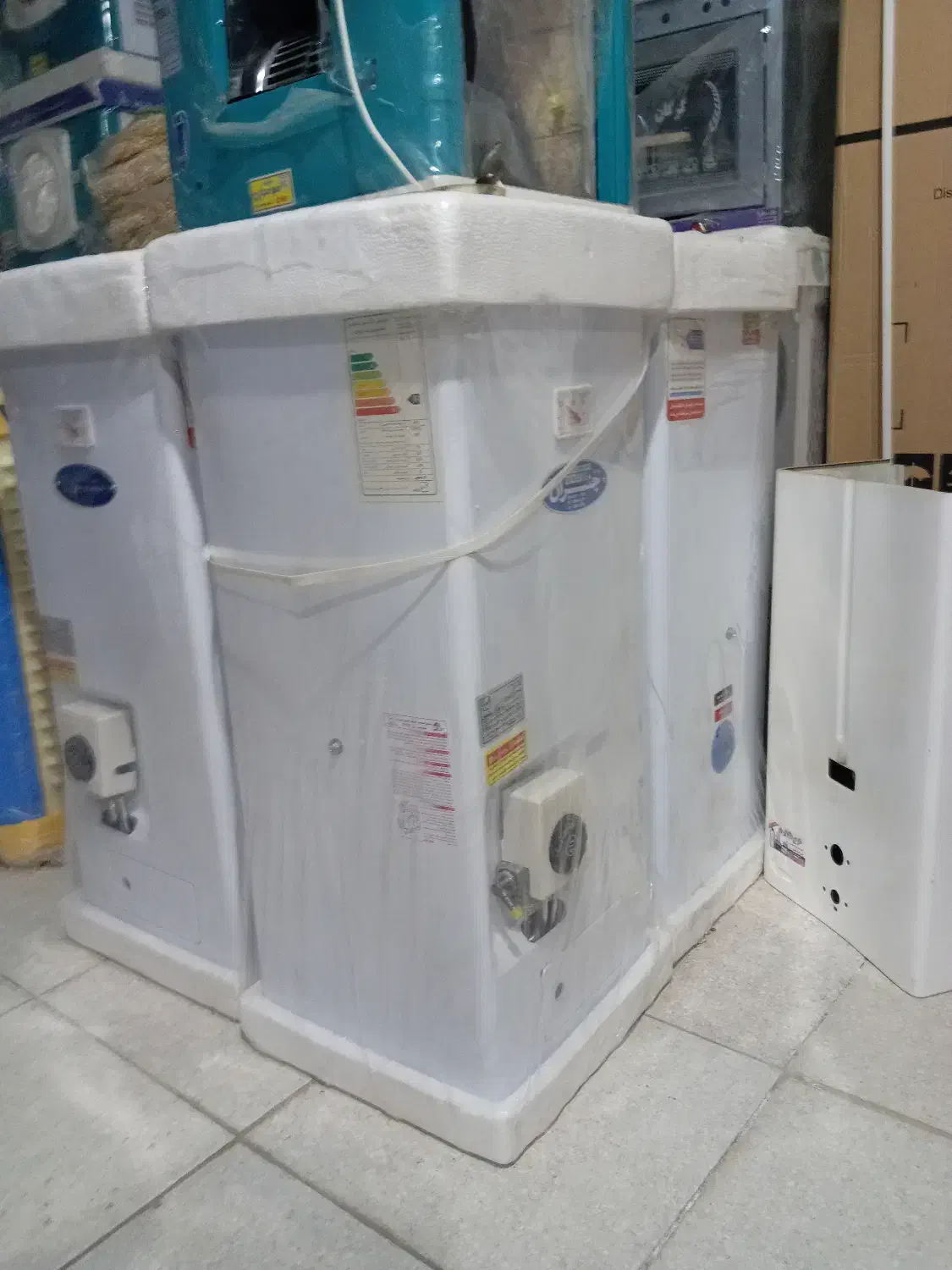 فروش انواع آبگرمکن های منبعی برقی و گازی|آبگرمکن، پکیج، شوفاژ|تربت‌حیدریه, بهزیستی|دیوار