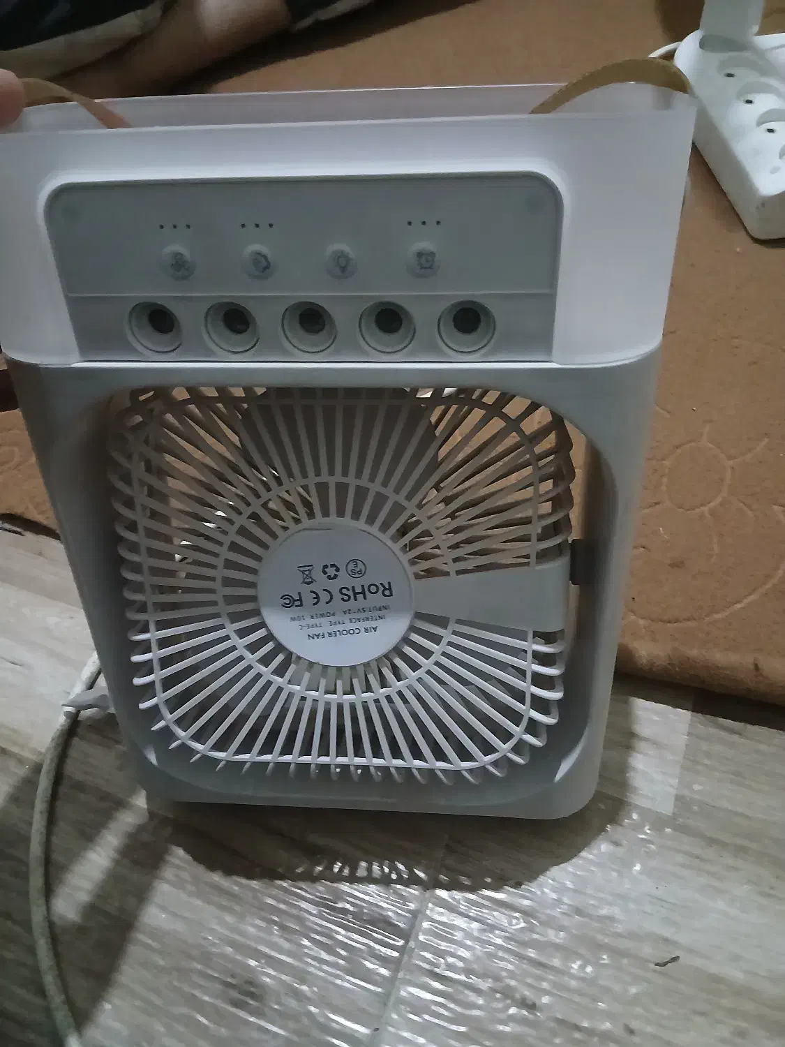 پنکه رومیزی|پنکه و تصفیهکنندهٔ هوا|چناران, |دیوار