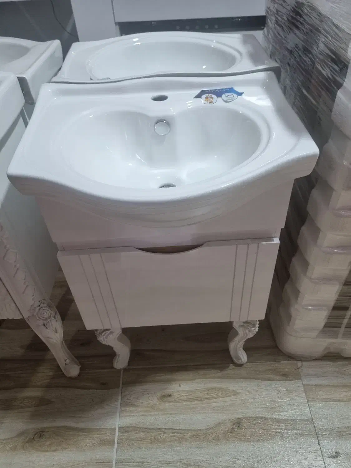 روشویی کابینتی|لوازم سرویس بهداشتی|کرمان, |دیوار