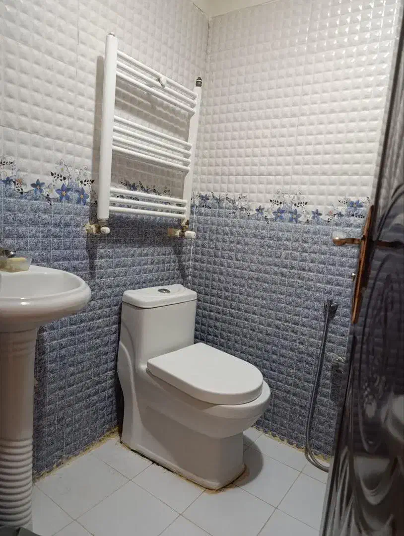 آپارتمان ۹۰ متر  ط سوم    رهن کامل