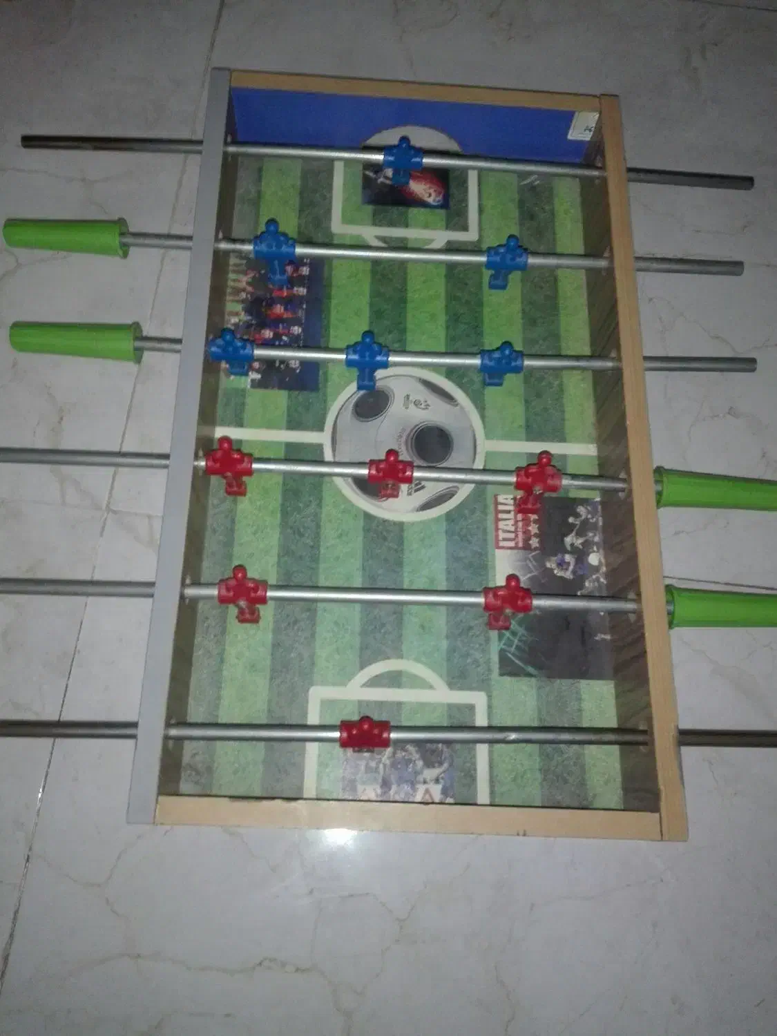 فوتبال دستی کارکرده تمیز|اسباببازی بچه|مشهد, ثامن|دیوار