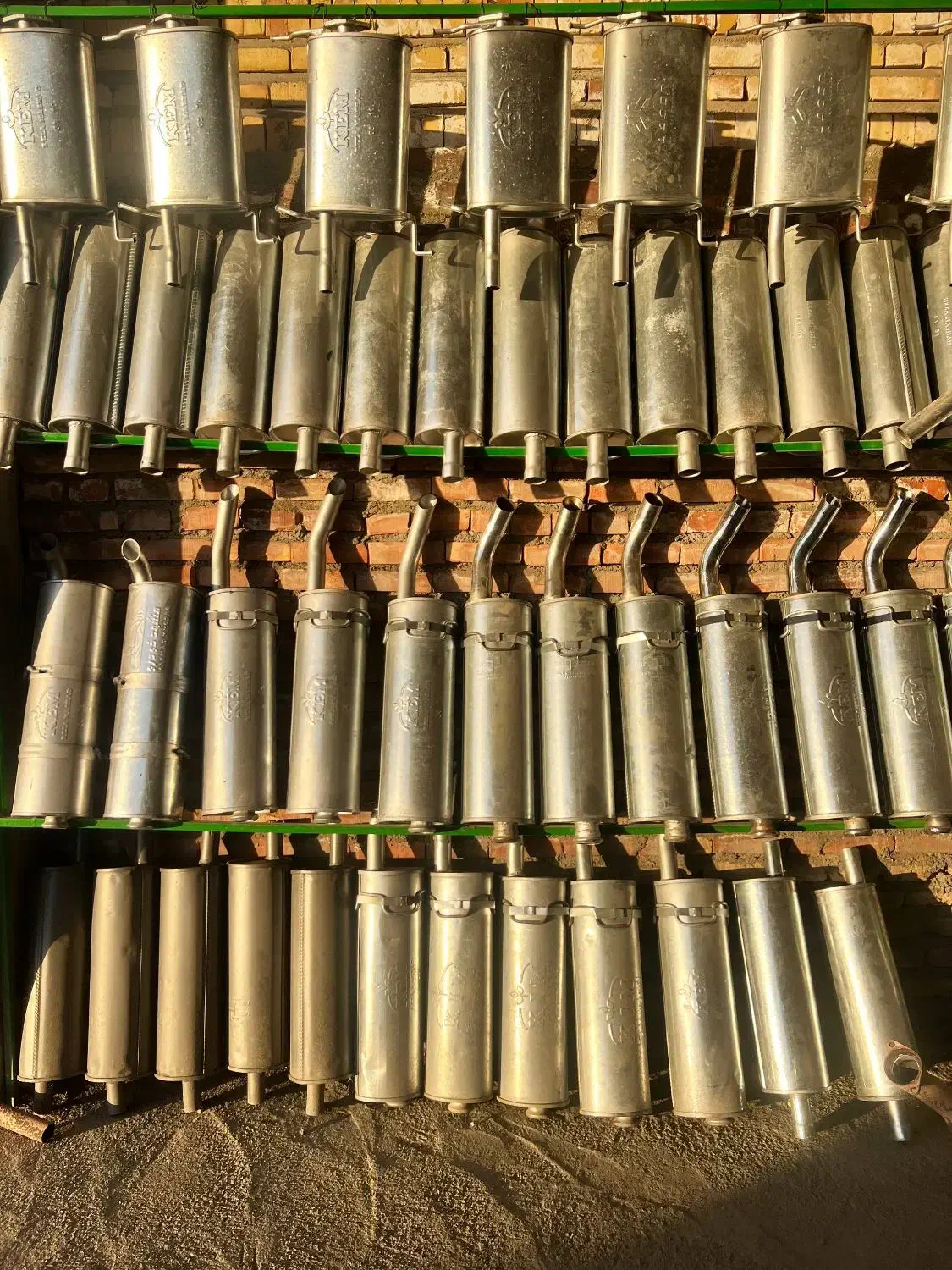 اگزوز-منبع-انبار-هدرز-سنتر|قطعات یدکی و لوازم جانبی|چهاربرج, |دیوار