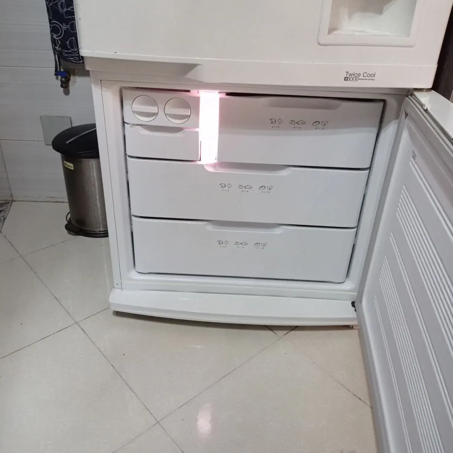 یخچال فریزر اسنوا|یخچال و فریزر|رشت, معلم|دیوار