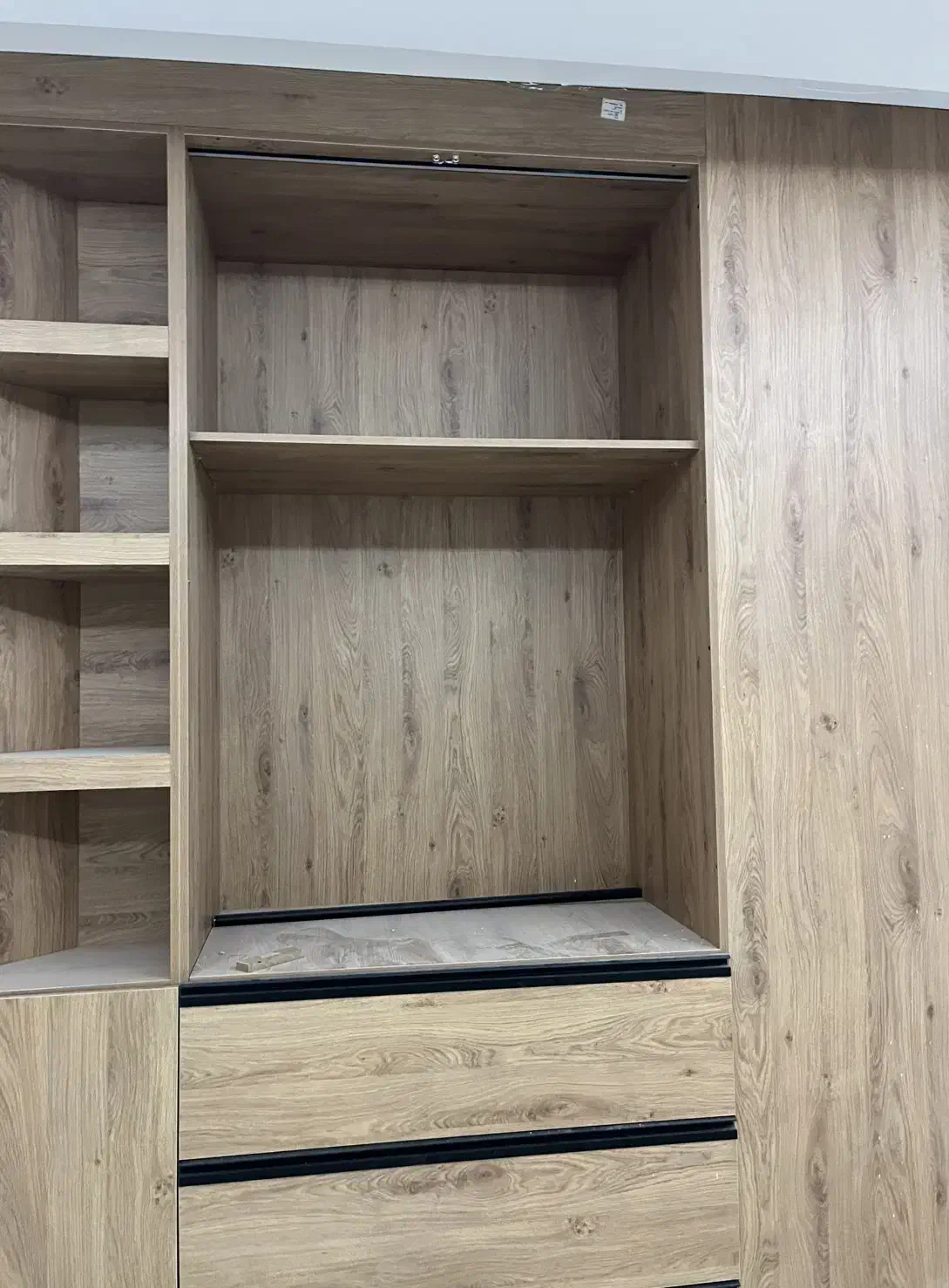 طراحی و اجرای دکوراسیون داخلی|خدمات پیشه و مهارت|اصفهان, پروین|دیوار