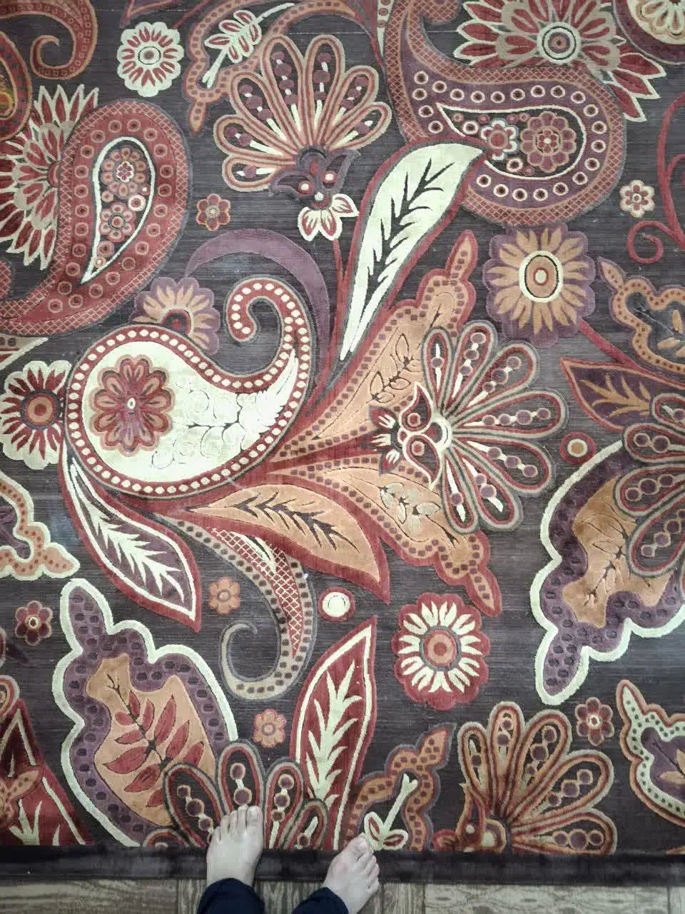 سلام گیلم فرش گل برجسته در حد نو|فرش|سلفچگان, |دیوار