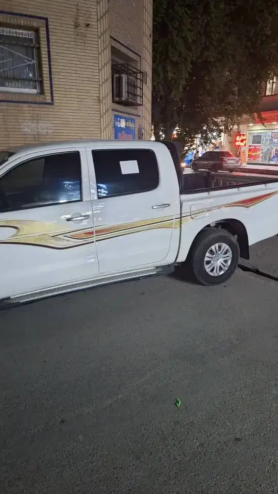 هایلوکس|خودرو سواری و وانت|بندرعباس, |دیوار