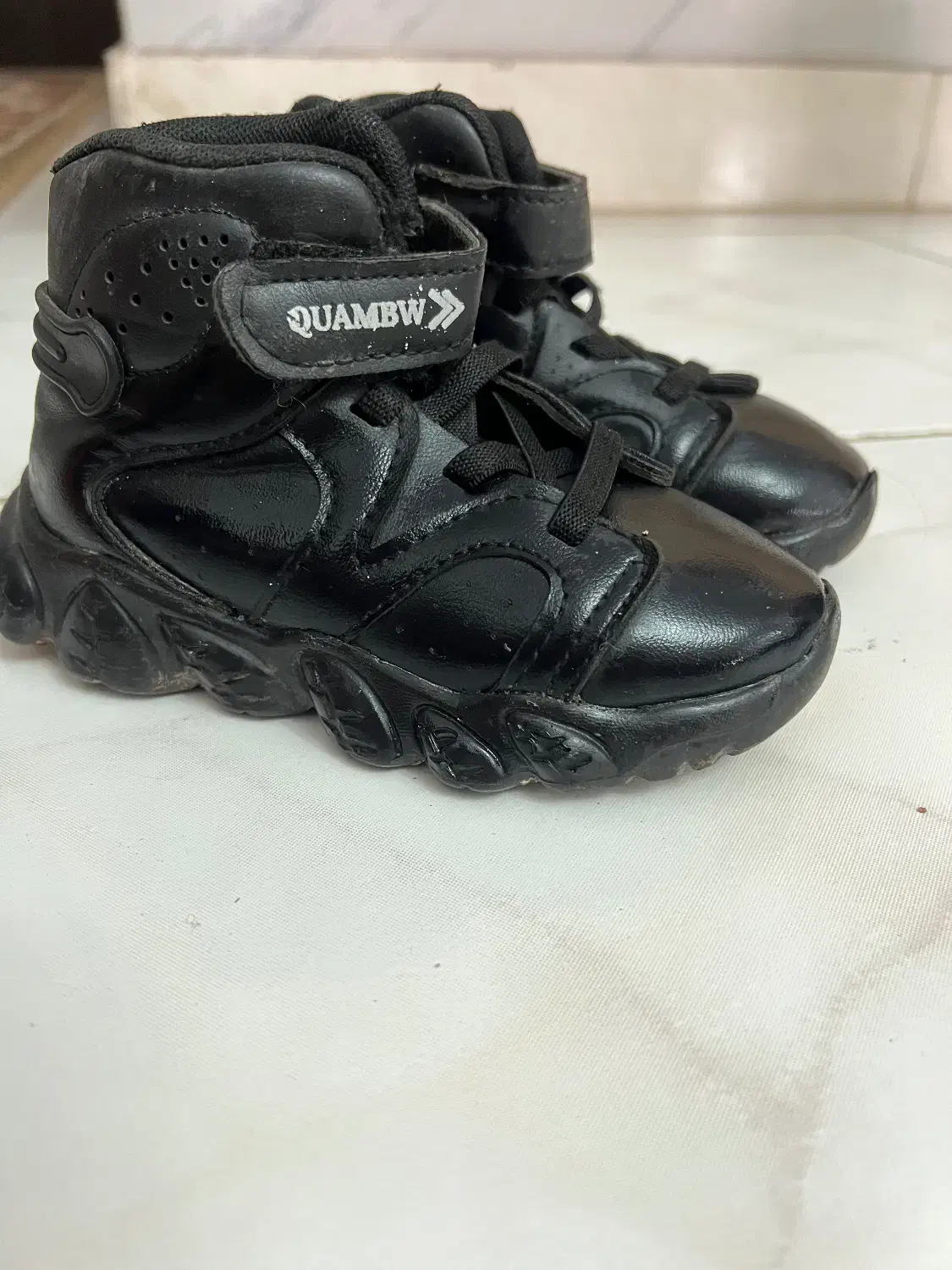 بوت دخترانه|کفش و لباس بچه|رشت, فلسطین|دیوار