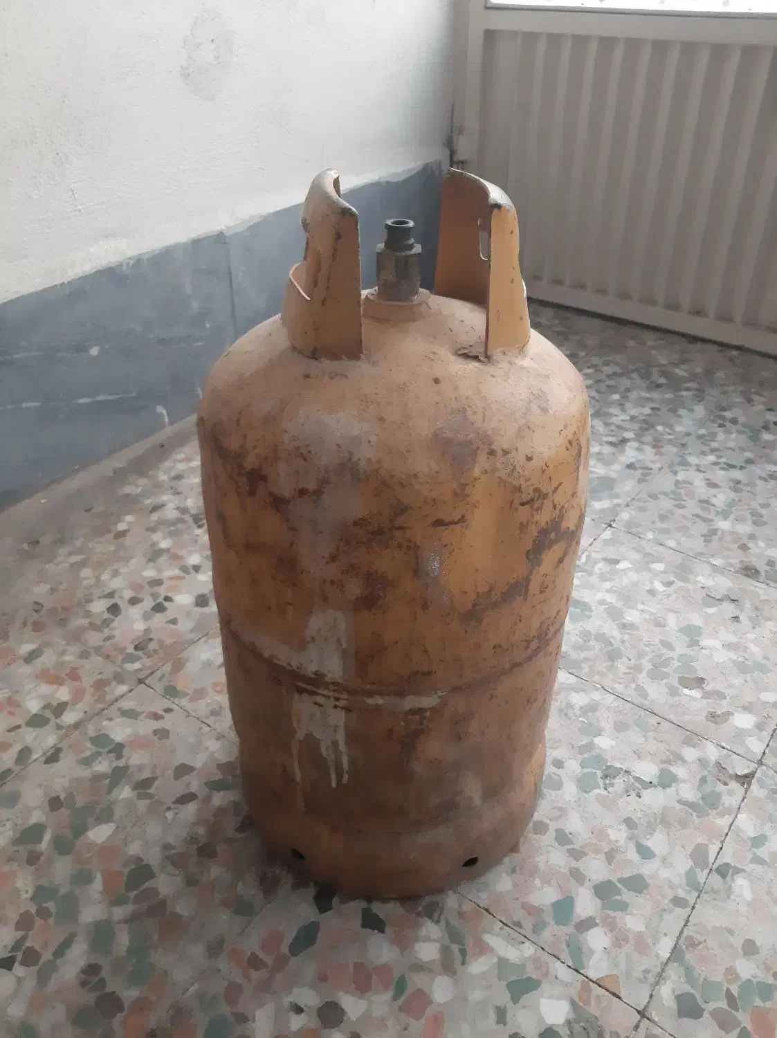 کپسول ایران گاز  (معاوضه با پرسی۵۰۰ سرمیدم)|اجاق گاز و لوازم برقی پخت‌وپز|قزوین, |دیوار