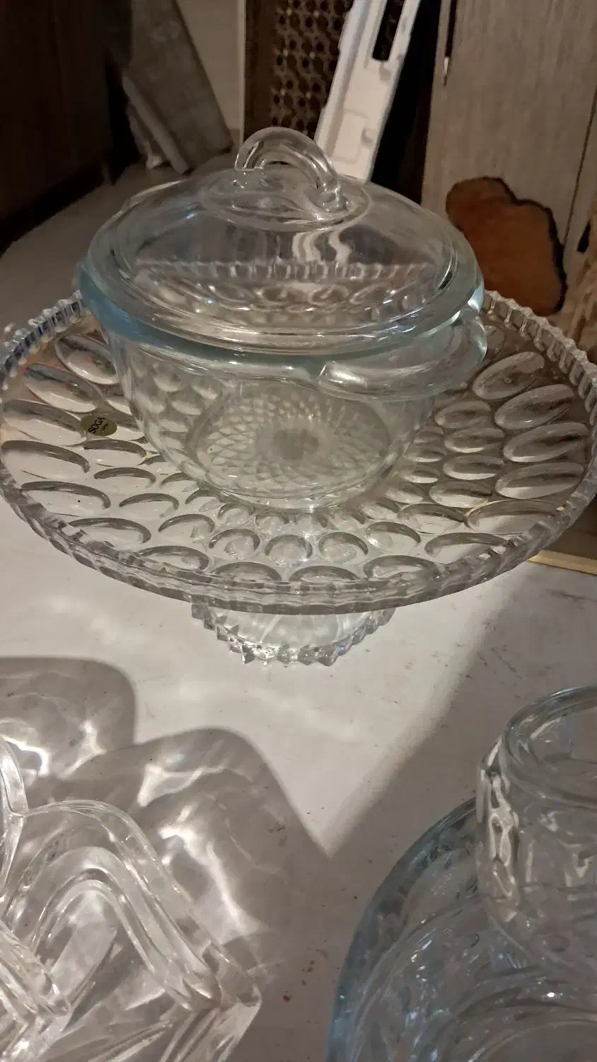 گریستال|ظروف سرو و پذیرایی|پردیس, فاز ۸|دیوار