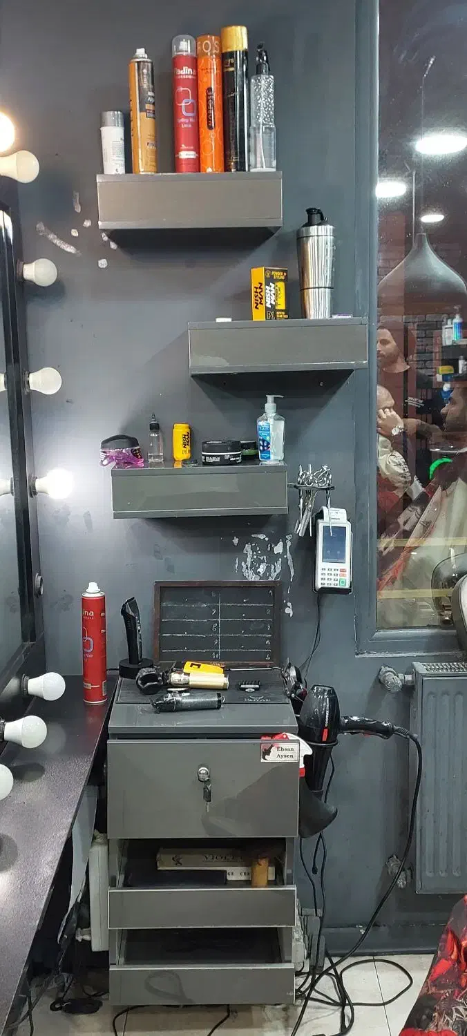 باکس و شلف دیواری های گلس زیر قیمت|کتابخانه، شلف، قفسههای دیواری|کرج, گوهردشت|دیوار