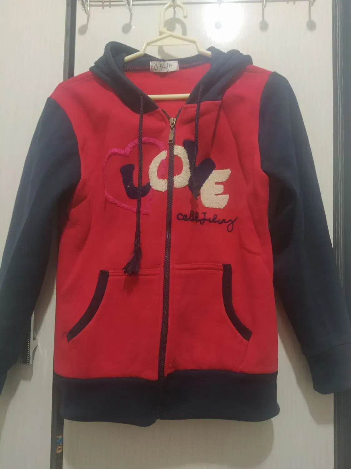 تیشرت|لباس|برخوار, |دیوار