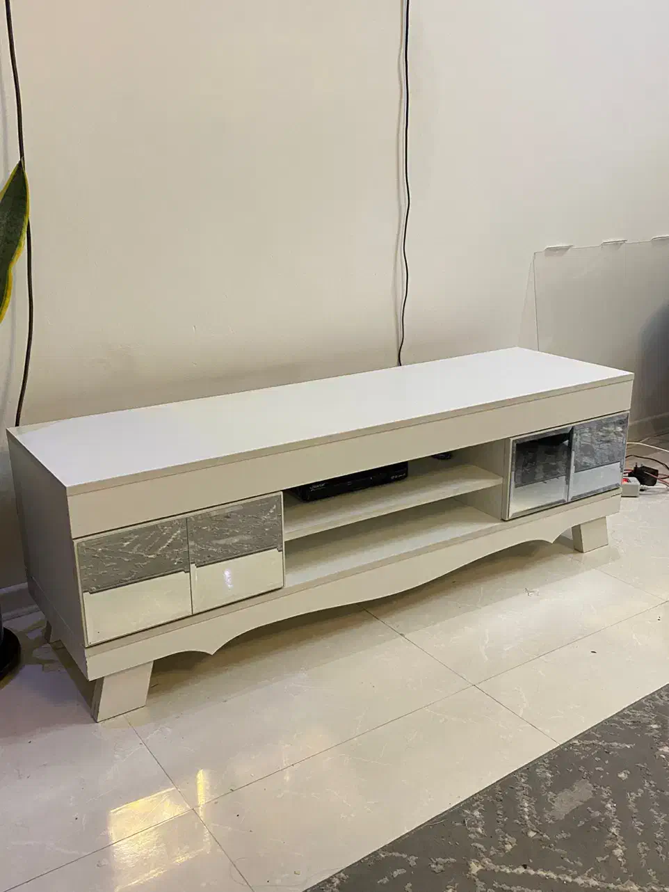 میز تلویزیون در حد نو|میز تلویزیون|مشهد, الهیه|دیوار