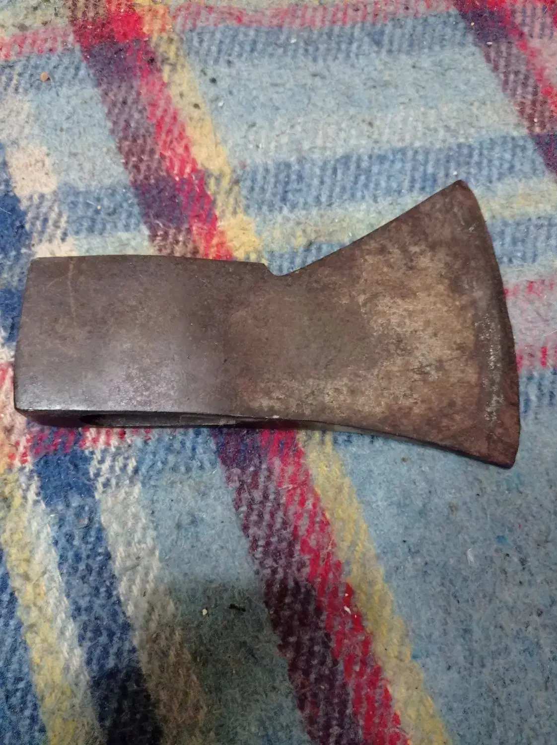 تبر|ابزارآلات|علی‌آباد کتول, |دیوار