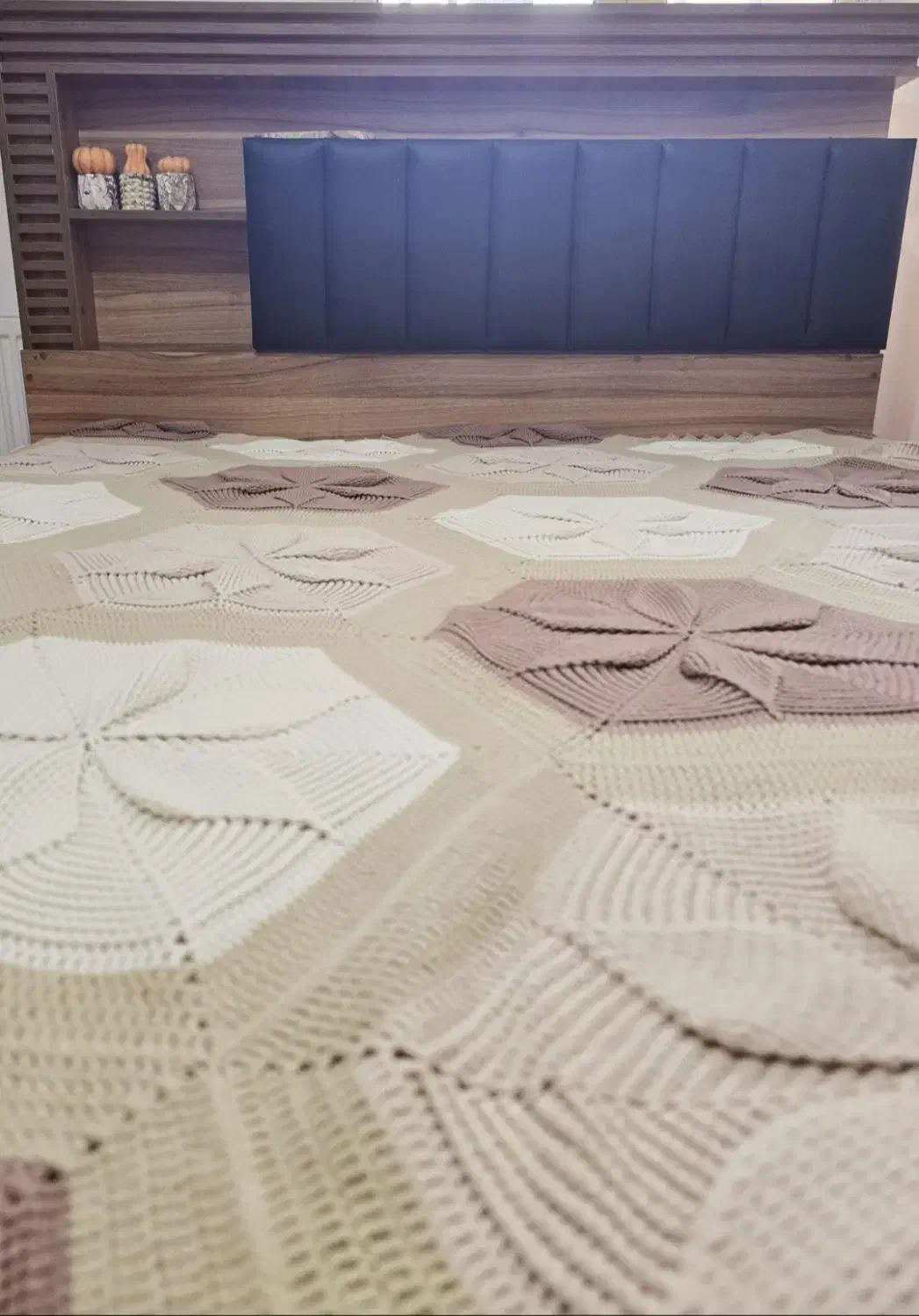 سرویس خواب دو نفره|تخت و سرویس خواب|هشتگرد, فاز ۷ مهستان|دیوار