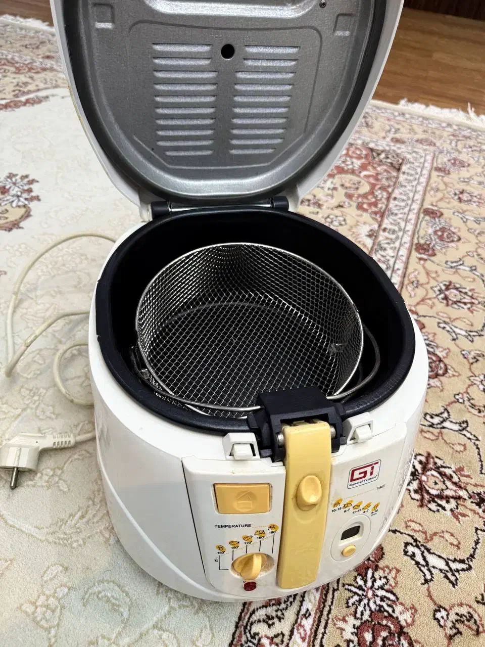 سرخکن جنرال تکنیک کاملا نو|اجاق گاز و لوازم برقی پخت‌وپز|بندر انزلی, کلیور|دیوار