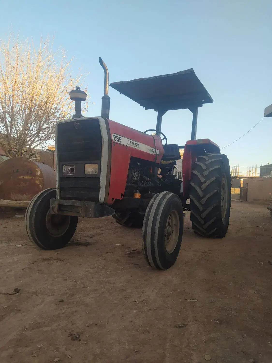 تراکتور ۲۸۵ به مدل ۸۵ و۶۸|خودرو سنگین|قیدار, |دیوار