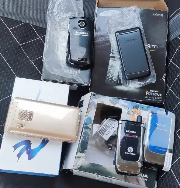 تعدادی گوشی نوکیا آکبند گوشیهای کلکسیونی|موبایل|شیراز, دروازه قران|دیوار