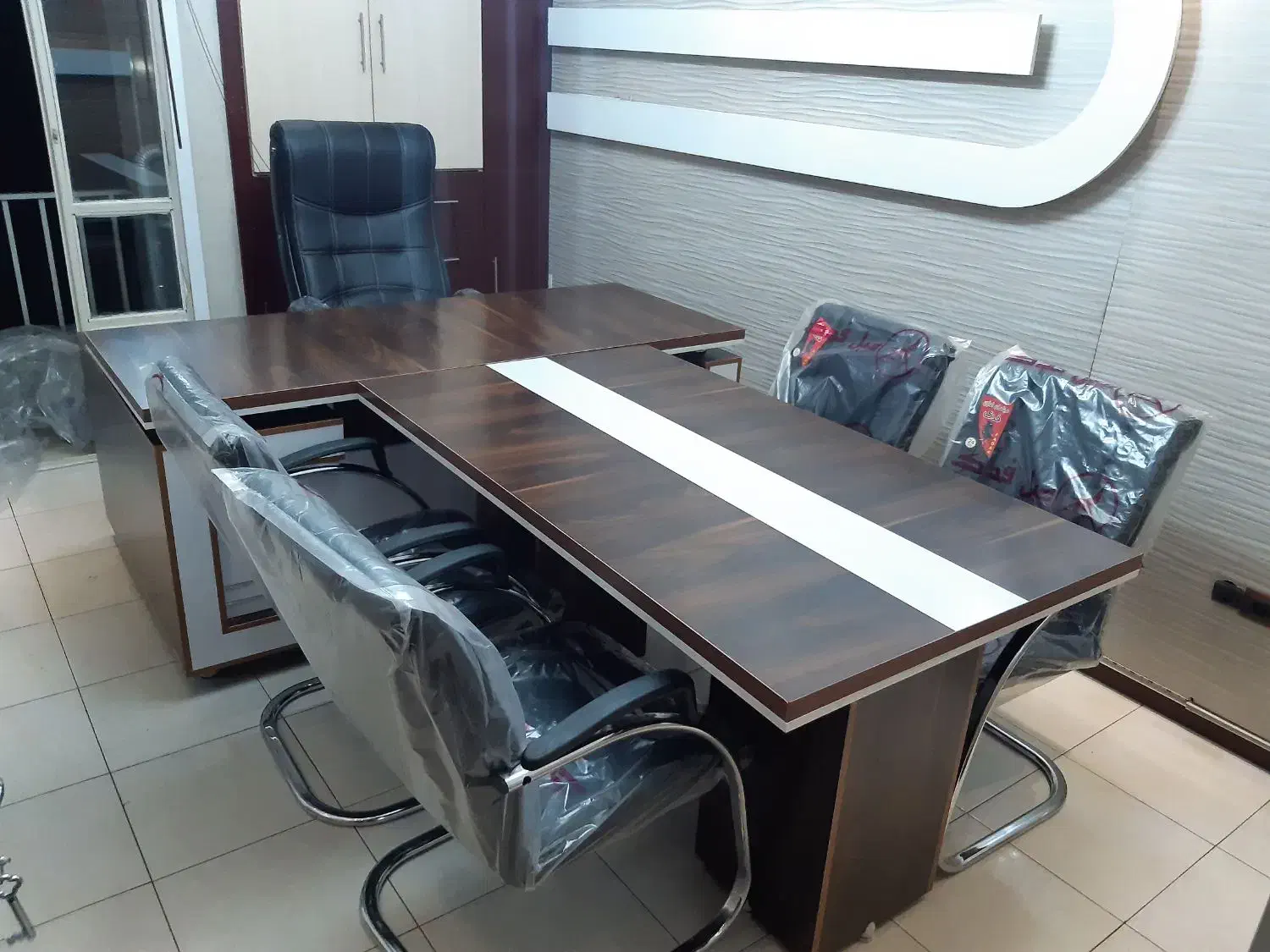 میز مدیریت میز کنفرانس صندلی کنفرانس k2|مبلمان اداری|تهران, یافتآباد|دیوار