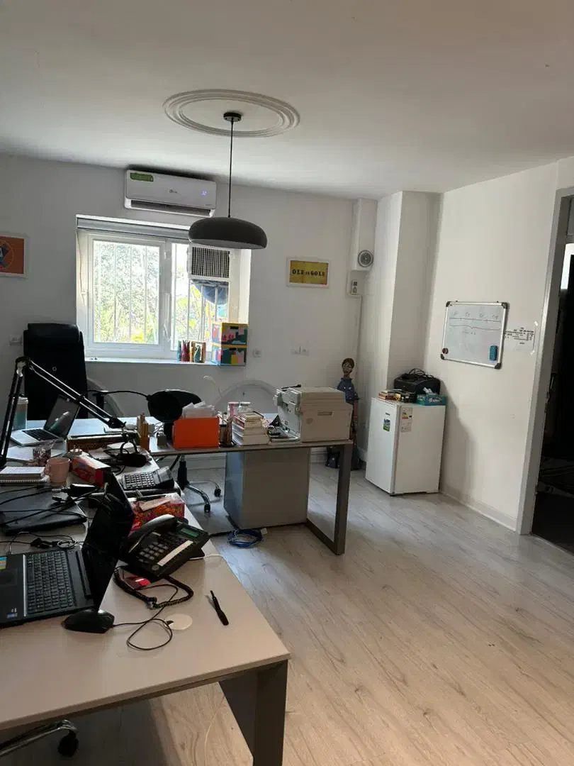 ۸۵ متر یک خوابه دربست