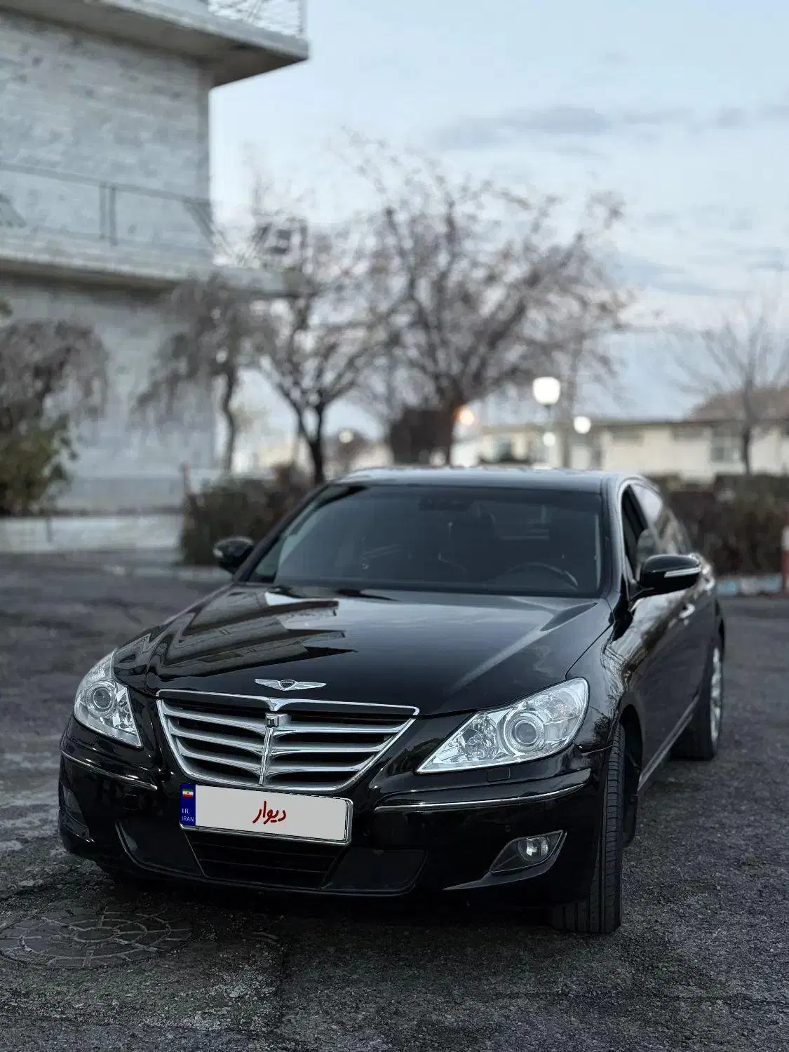 جنسیس سدان مشکی|خودرو سواری و وانت|میانه, |دیوار