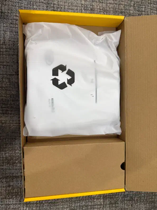 مودم ایرانسل FD-i40 B2 کاملاً نو و آکبنن|مودم و تجهیزات شبکه|تهران, قلهک|دیوار