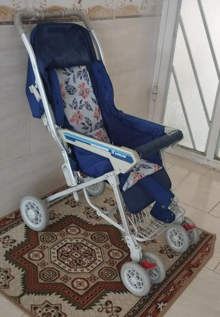 کالسکه بچه|کالسکه و لوازم جانبی|شیراز, جوادیه|دیوار