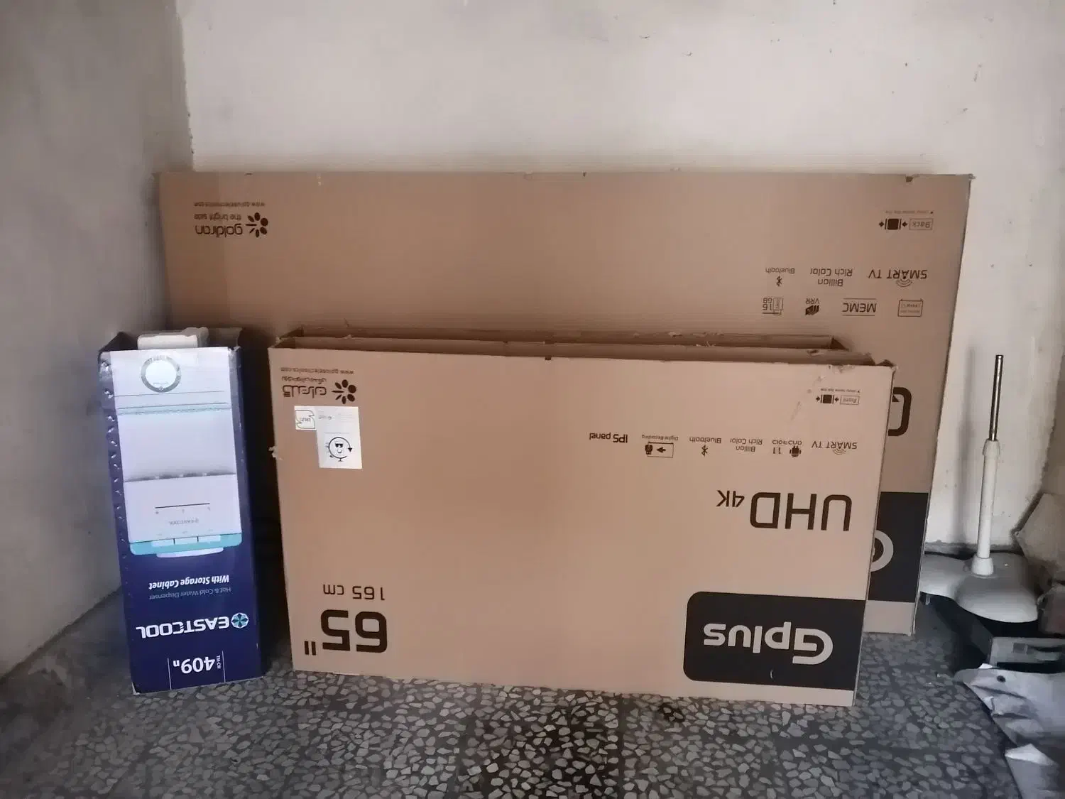 کارتن تلویزیون 65 و 98|تلویزیون و پروژکتور|اهواز, پادادشهر|دیوار