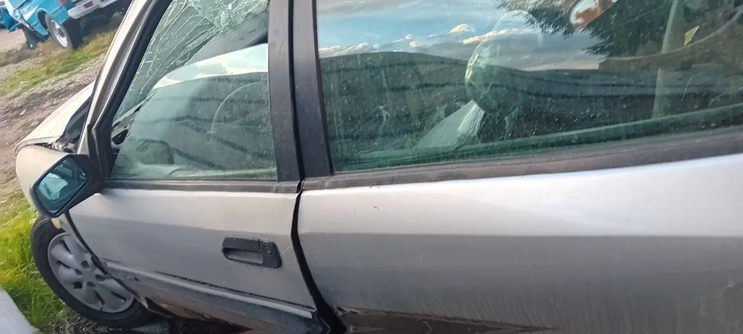 زانتیا ۲۰۰۰مدل ۱۳۸۳رنگ نقرهای|خودرو سواری و وانت|دره شهر, |دیوار