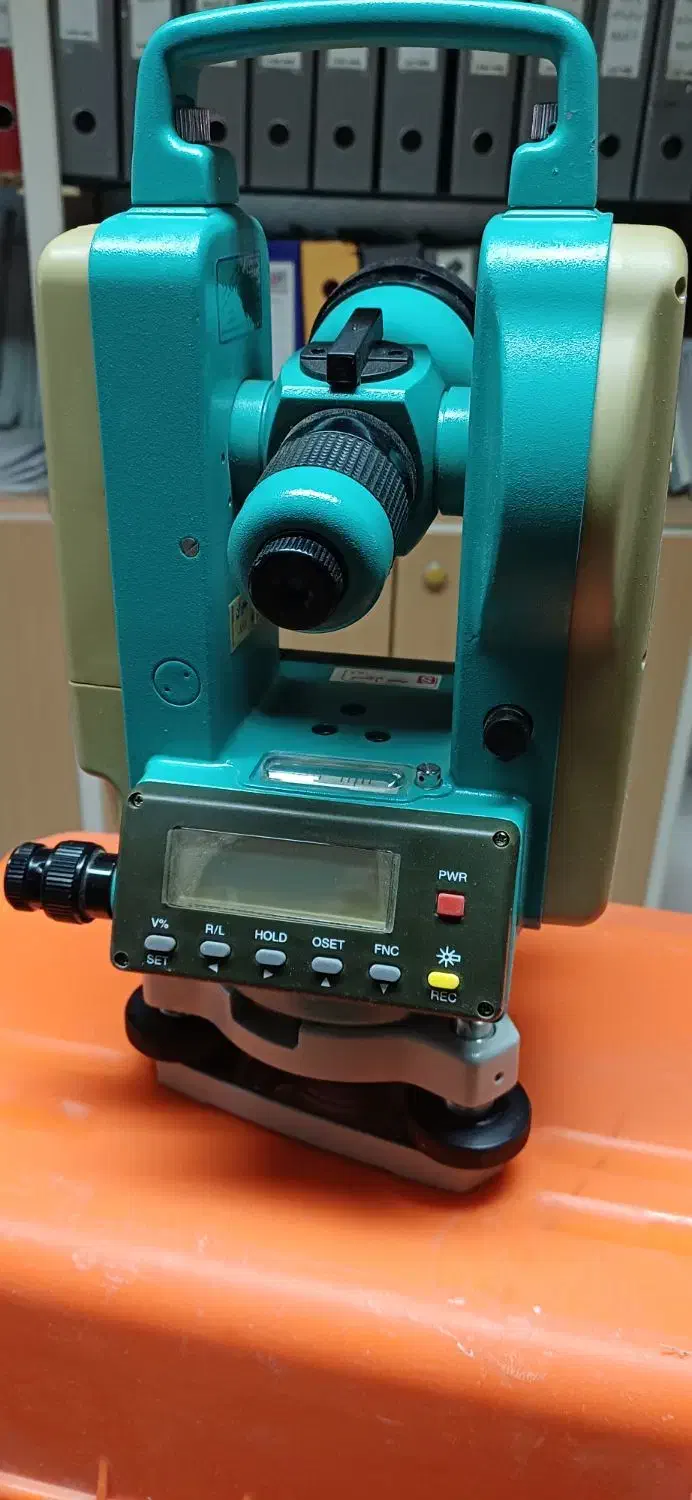 دوربین نقشه برداری ، پمپ باد|ابزارآلات|مشهد, سجاد شهر|دیوار