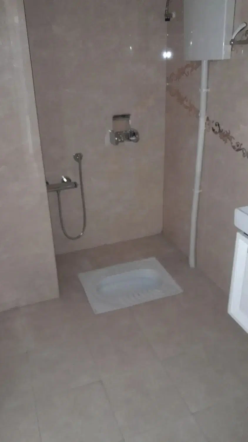 شیخ بهایی شمالی 125 م 2 خوابه 5 ساله قابل تبدیل