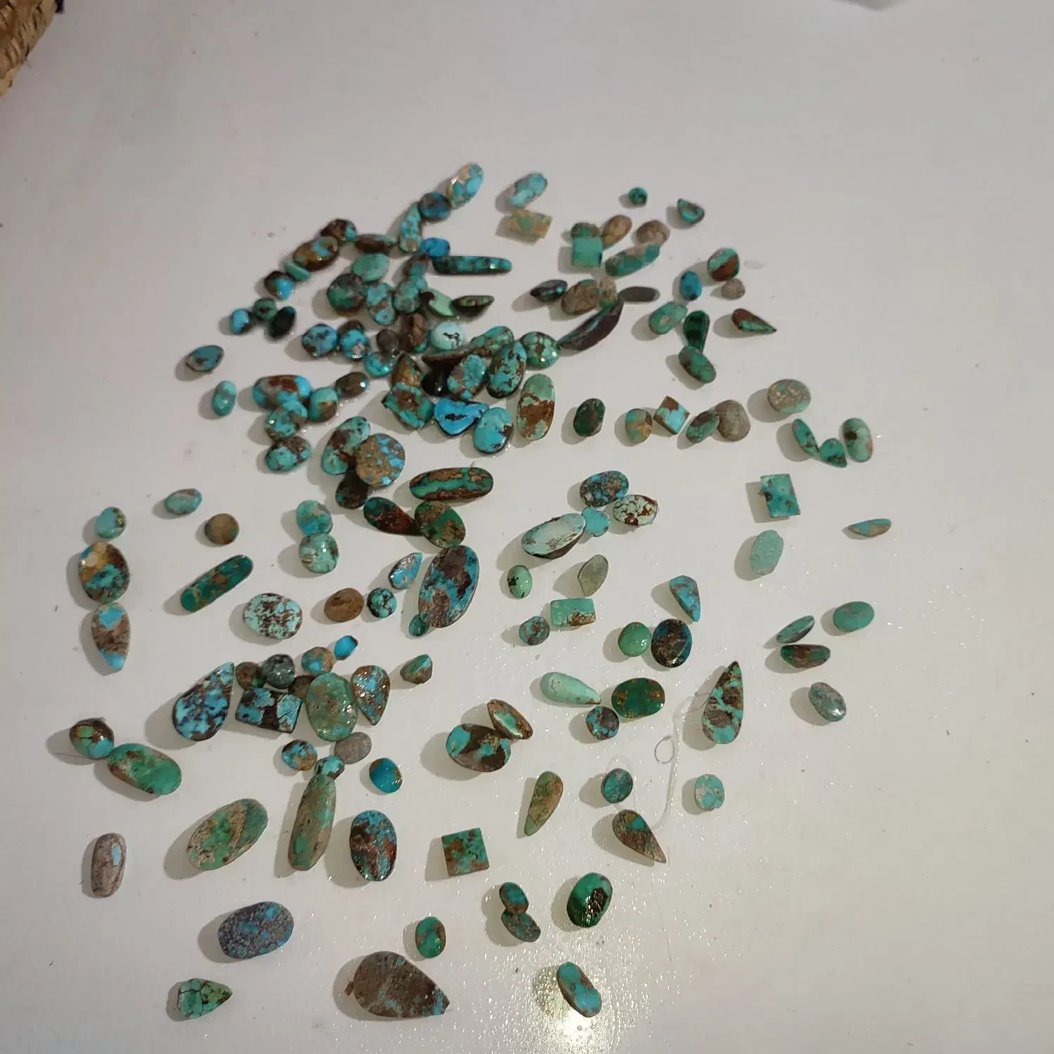 سنگ قیمتی|جواهرات|نیشابور, بنیاد شهید|دیوار