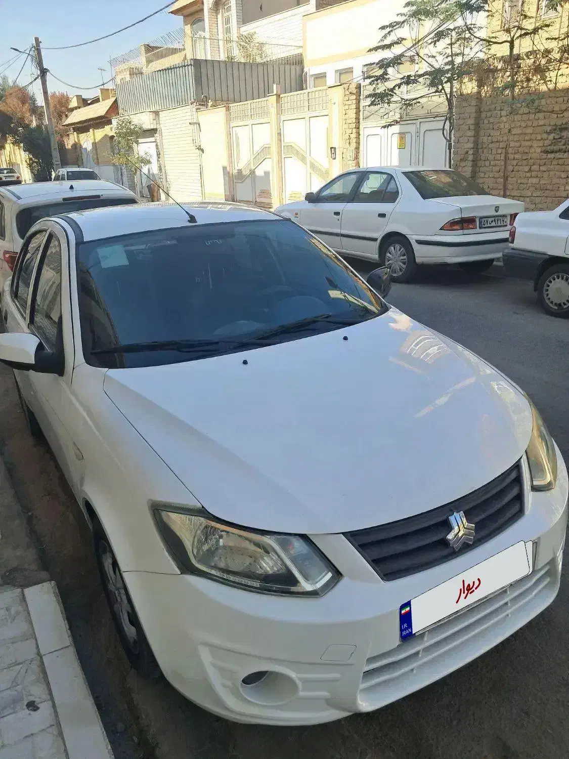 ساینا ۹۸ بی رنگ|خودرو سواری و وانت|قم, باغ کرباسی|دیوار