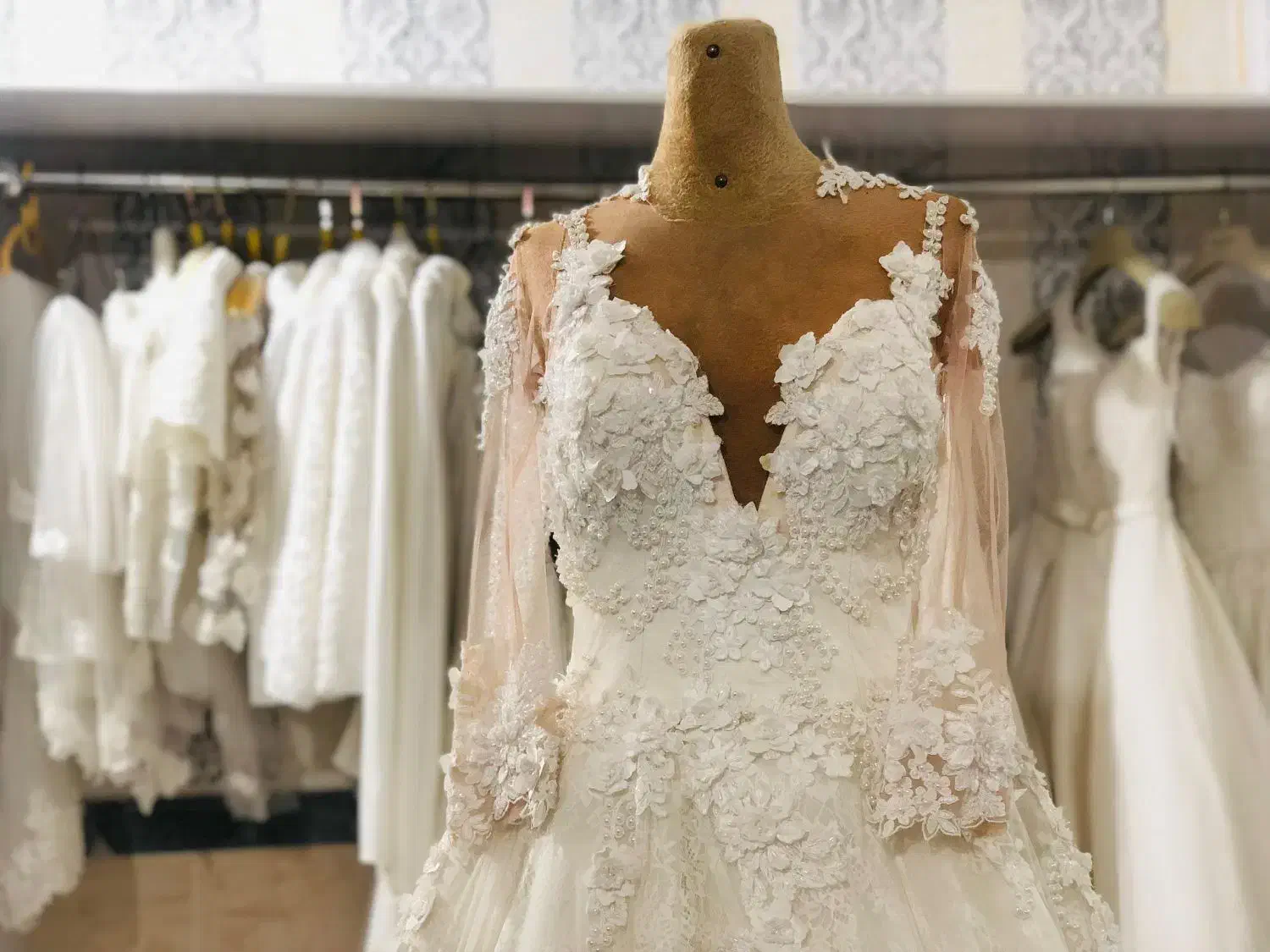 لباس عروس|لباس|بدره, |دیوار