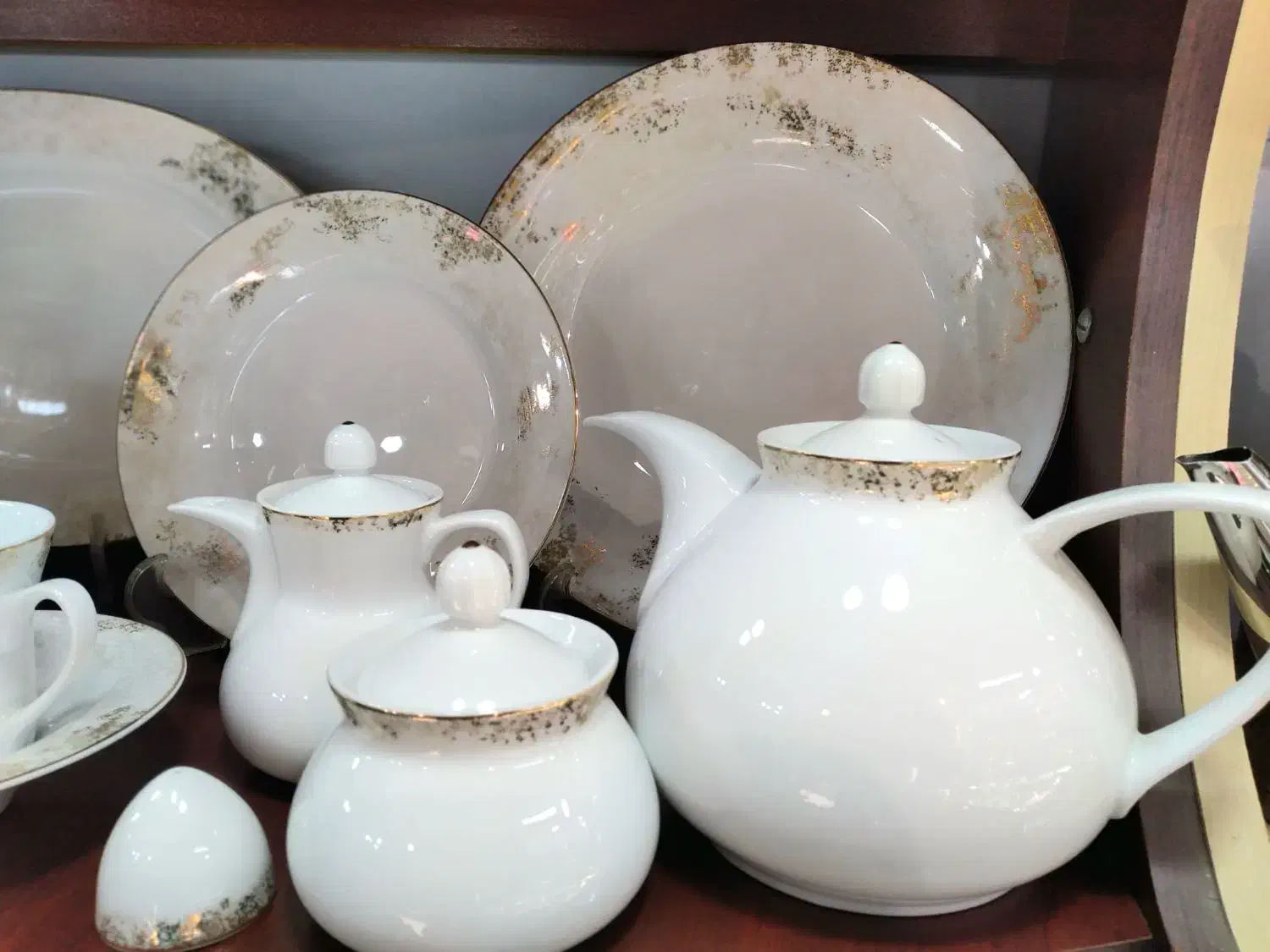 قیمت چینی زرین ایران ۱۸ملیون باضمانت تعویض|ظروف پخت‌وپز|گرگان, |دیوار