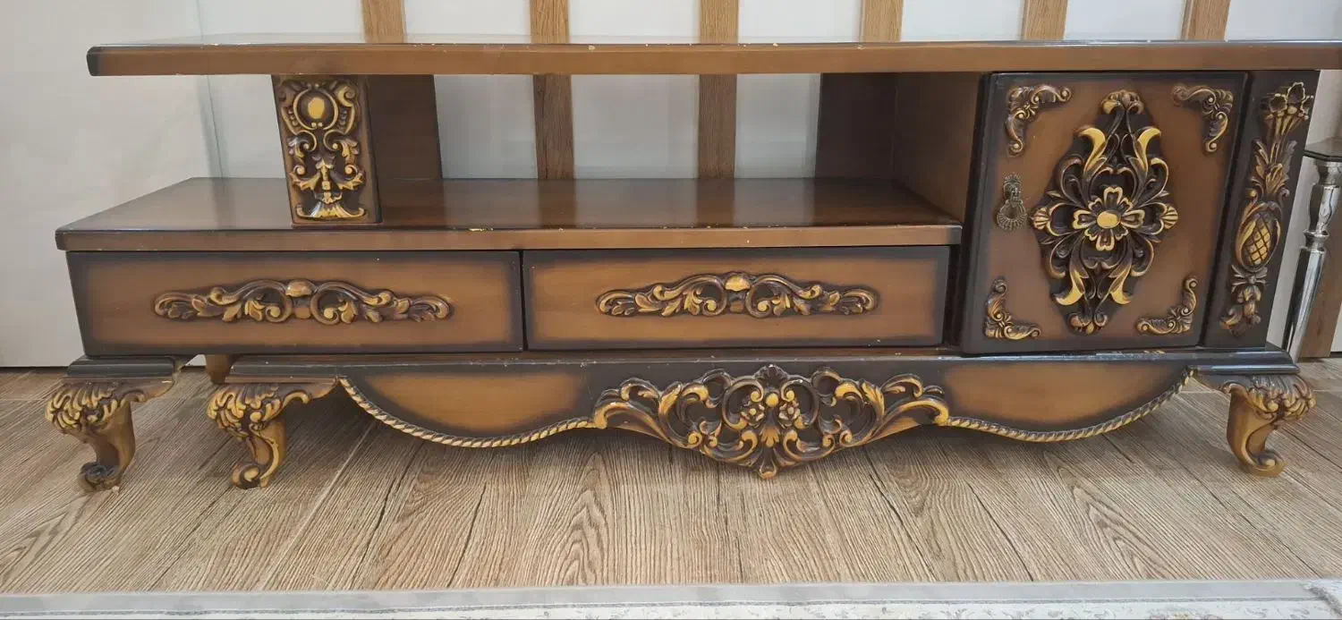 میز تی وی و ساعت ایستاده|میز تلویزیون|اقبالیه, |دیوار