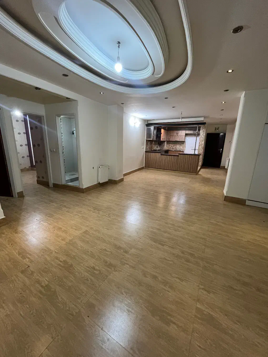 ۹۰ متر/شهید رجایی شمالی/ تکواحد/نورگیر و دلباز|اجارهٔ آپارتمان|ورامین, ورامین|دیوار