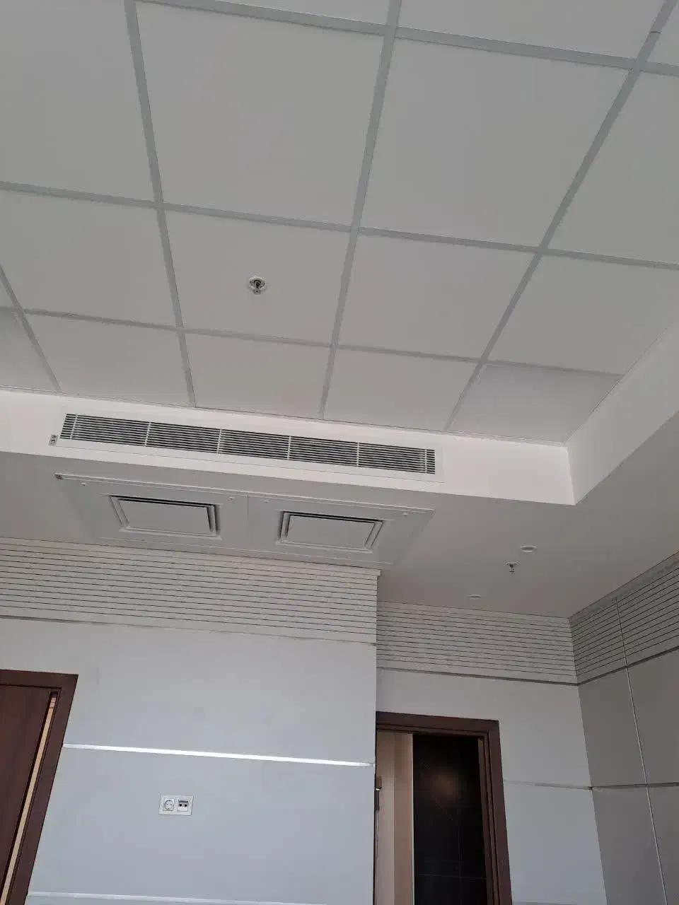 انواع سقف و دیوار کاذب و رافیکس|خدمات پیشه و مهارت|نورآباد, |دیوار