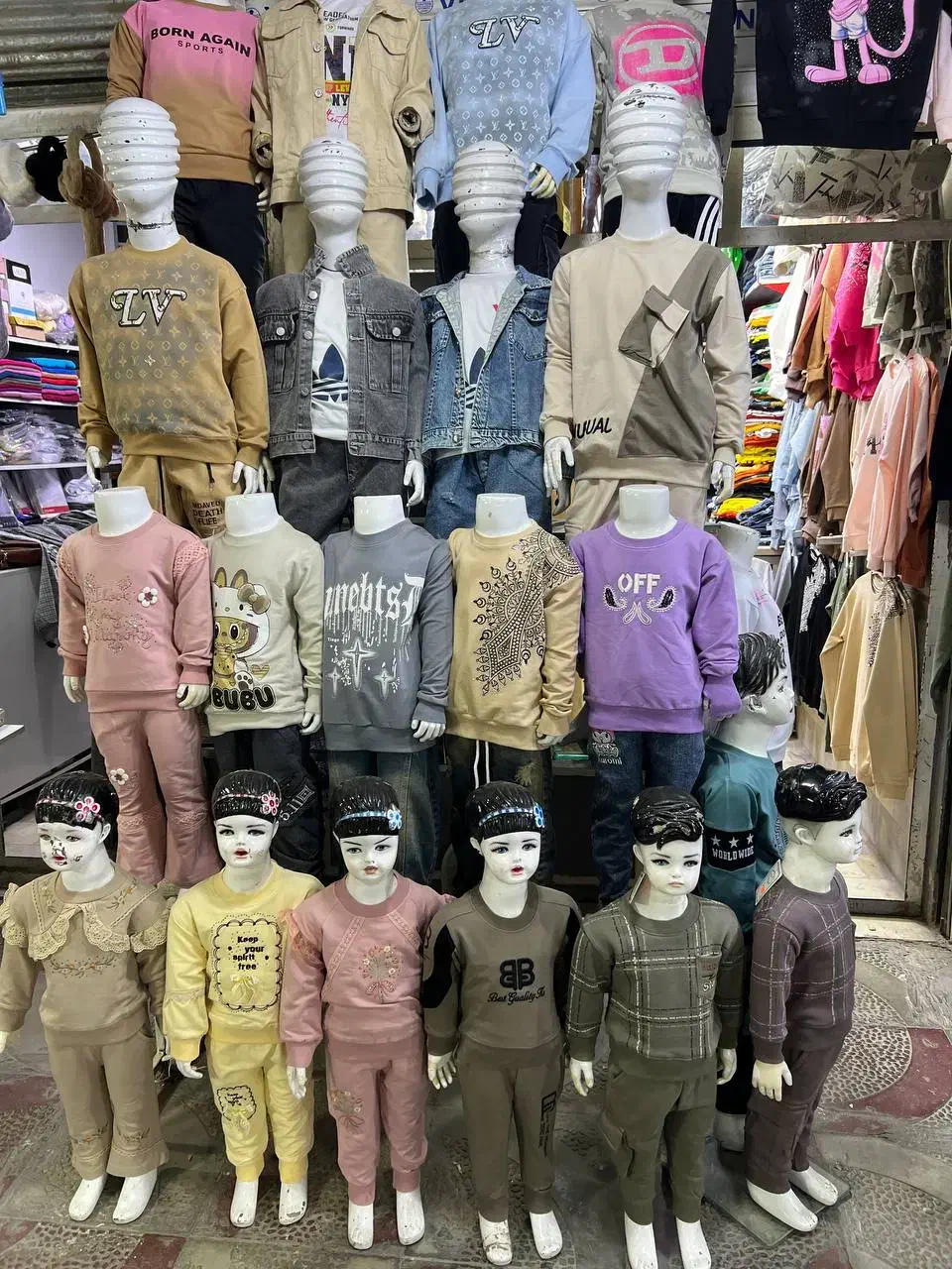 واگذاری مغازه پوشاک بچه|اجارهٔ مغازه و غرفه|بانه, |دیوار