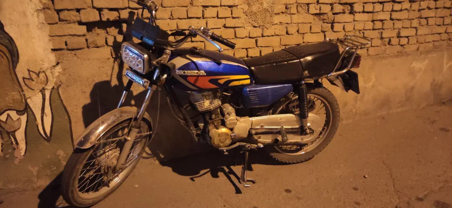 موتور 125|موتورسیکلت|کاشان, بهشتی|دیوار